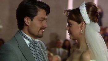 Rindiéndose por amor