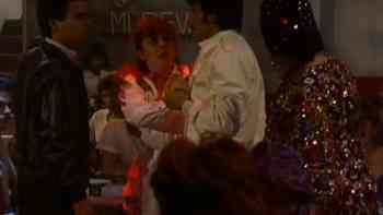 Federico se mete en camisa de once varas