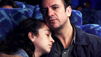 Muy lejos de su familia