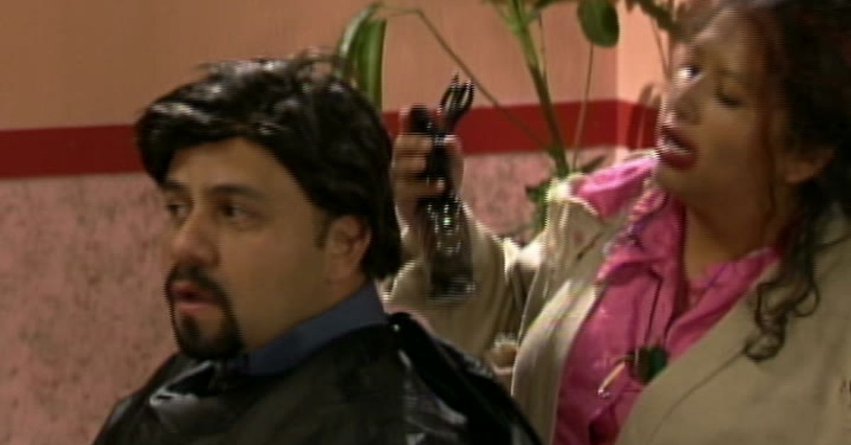 Ver La Casa de la Risa, capítulo 6 temporada 1 por ViX