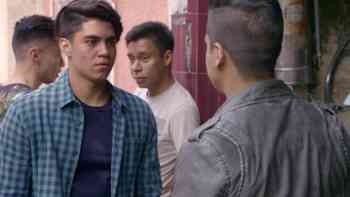 Hace más una hormiga andando que un gigante parado