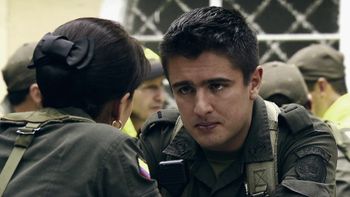 Agente al descubierto