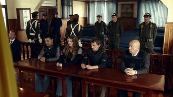 Condenados y condecorados