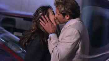 Beso robado y grabado