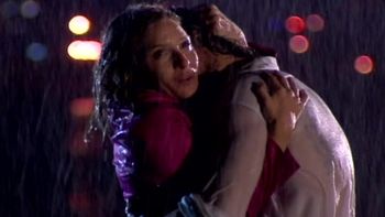 Un beso bajo la lluvia