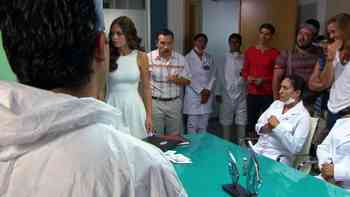 Esthercita tiende su trampa