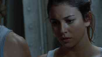 Cien metros cuadrados de tierra firme