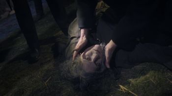Dama en el pozo