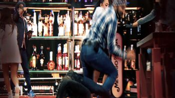 Poncho De Nigris por primera vez en la casa disfuncional