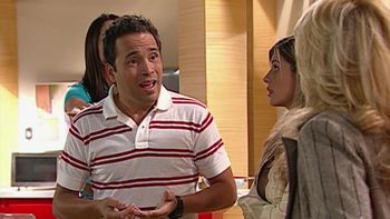 ¿O es que además eres tú el que no se quiere casar con mi hija?