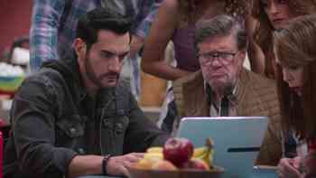 Emilia abre los ojos