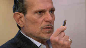 El traidor está cerca