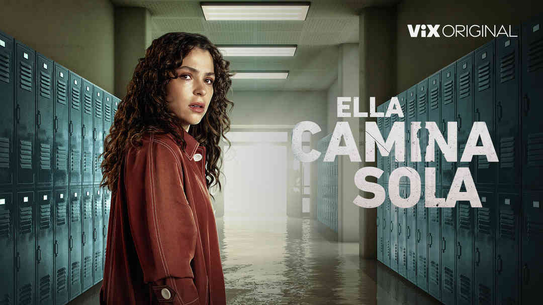Ella camina sola | ViX