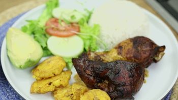 Plato fusión peruano-dominicano