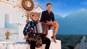 Tráiler: Carlos Vives: Regreso a Escalona