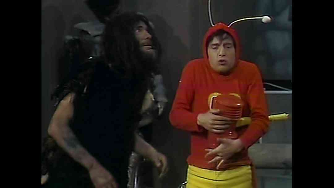 La bella durmiente era un señor muy feo | ViX