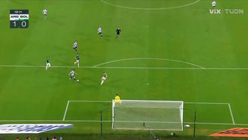 ¡Ovación para Messi! Argentina marca el primero del partido