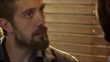 No es quien dice ser