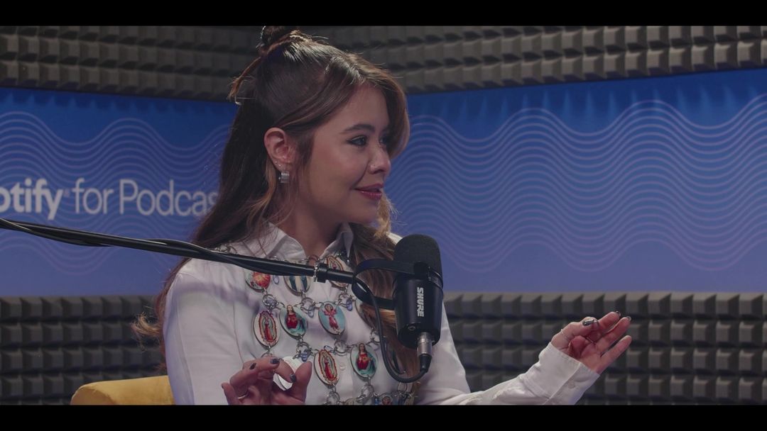 La cantante Juliana Velásquez habla de cómo la afectó el peso de la fama que cargó desde niña | ViX