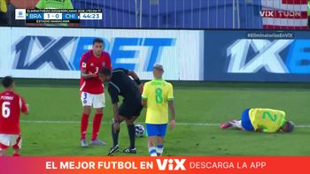 ¡El VAR salva de la roja a Maripán!