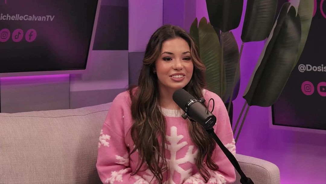 Mía McEwen: Querido Santa | ViX