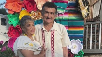 Abuelos hispanos deciden 'autodeportarse' por temor a las redadas de ICE: vivieron 40 años en EEUU