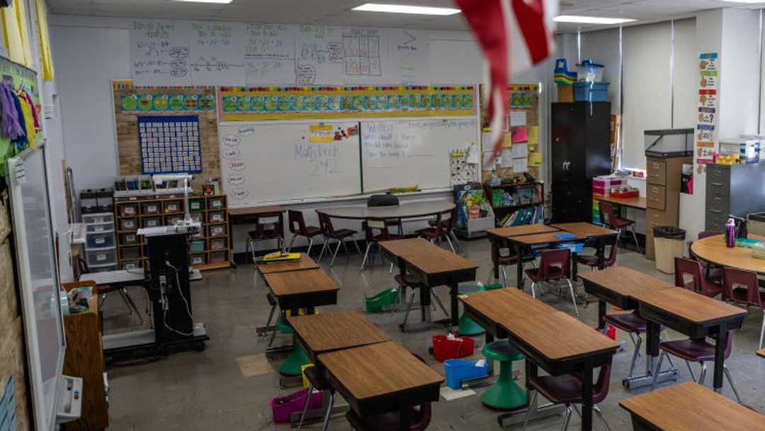 Temor a redadas en Charlotte causa ausentismo escolar: ¿hay implicaciones legales para los padres? | ViX