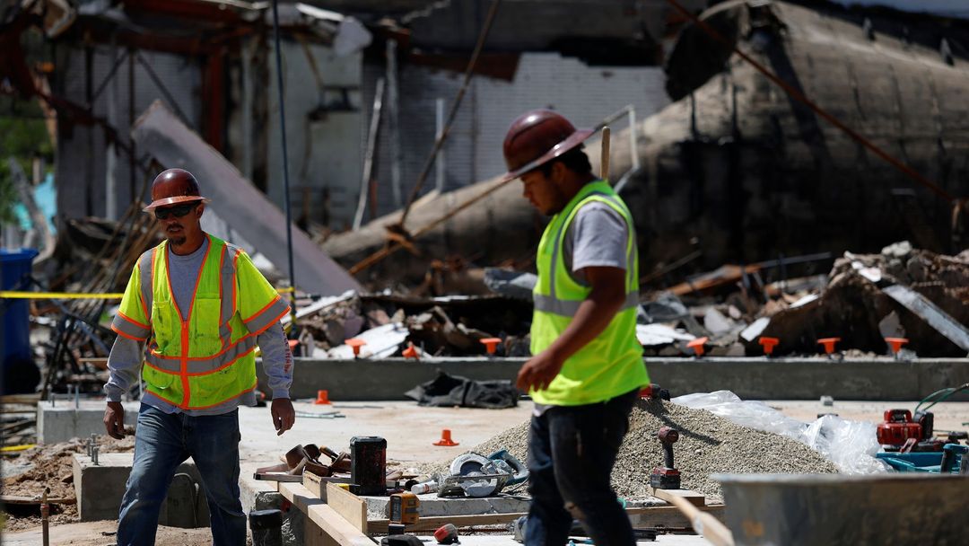 Los inmigrantes son el 33% de la fuerza laboral de California, según informe: así mueven la economía | ViX