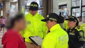 Desmantelan una banda que alquilaba a bebés y niños para pedir limosna: arrestaron a siete personas