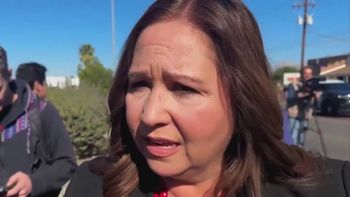 Congresista Grijalva denuncia que agentes federales le rociaron gas pimienta durante un operativo