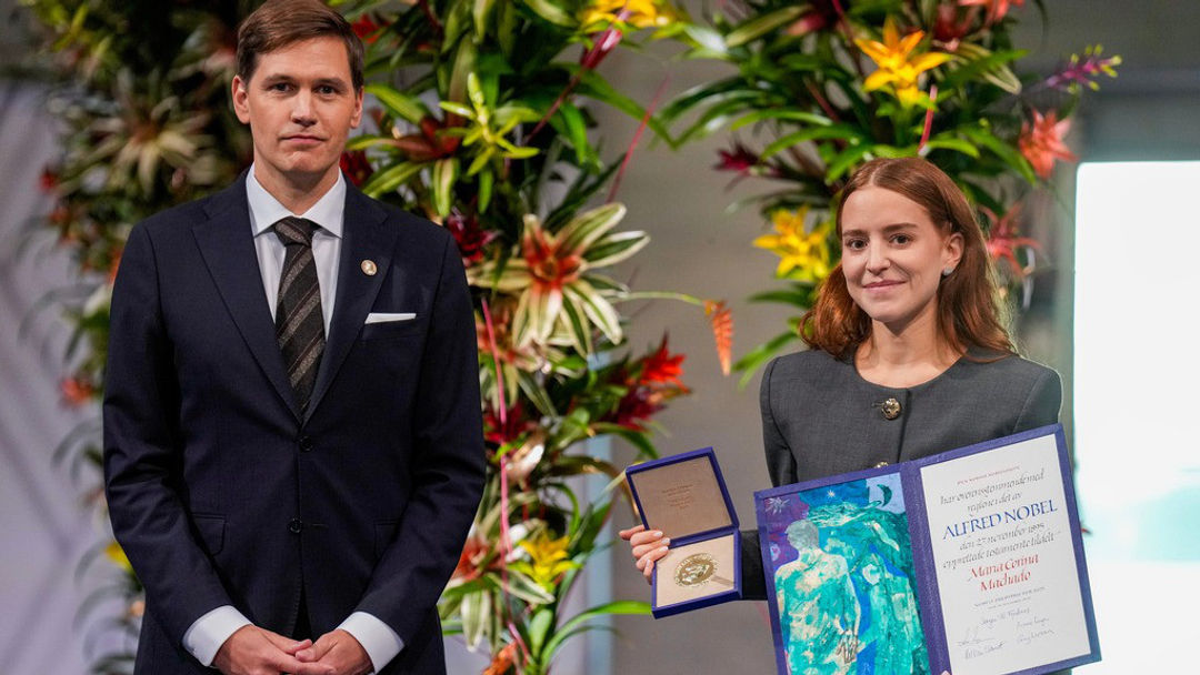 En un minuto: María Corina Machado viaja a Oslo aunque no llegó a la ceremonia del Nobel | ViX