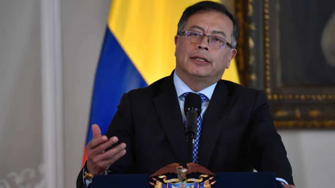 Gustavo Petro responde a la advertencia de Trump: "Es un hombre muy desinformado de Colombia" | ViX