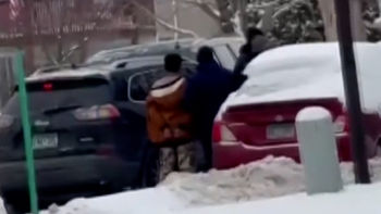 ICE retiene a un adolescente de 13 años en Minnesota: el menor necesitó atención médica