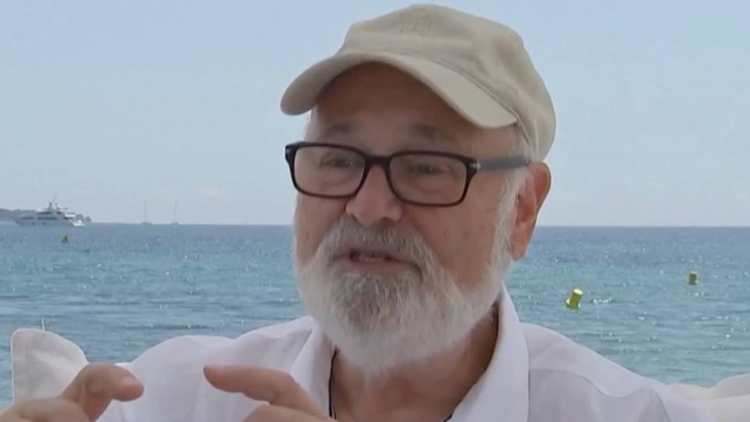 Hallan muertos al cineasta Rob Reiner y a su esposa en su casa en Los Ángeles | ViX