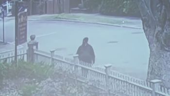 Revelan nuevos videos del sospechoso del tiroteo en la Universidad de Brown que dejó dos muertos