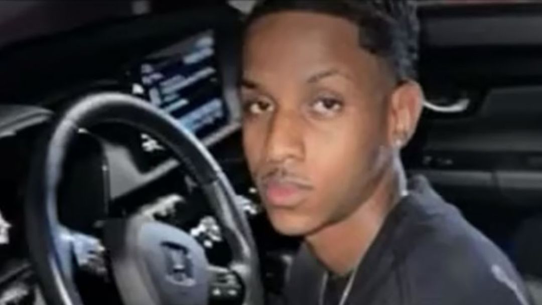 Joven hispano muere baleado tras una aparente discusión: su familia pide que busquen al responsable | ViX