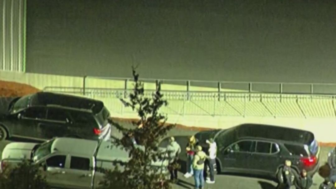 Identifican al sospechoso del tiroteo en la Universidad de Brown: resumen de las noticias del día | ViX