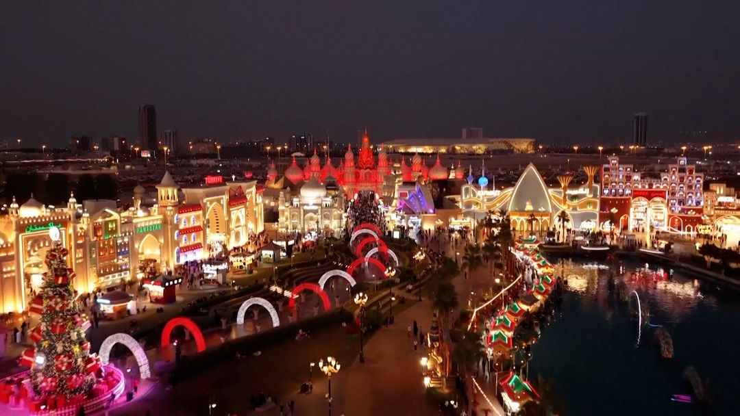 Te llevamos a ver las luces navideñas en diferentes partes del mundo | ViX