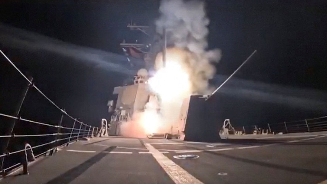 Imágenes del ataque de EEUU a supuestos militantes del ISIS en Nigeria | ViX