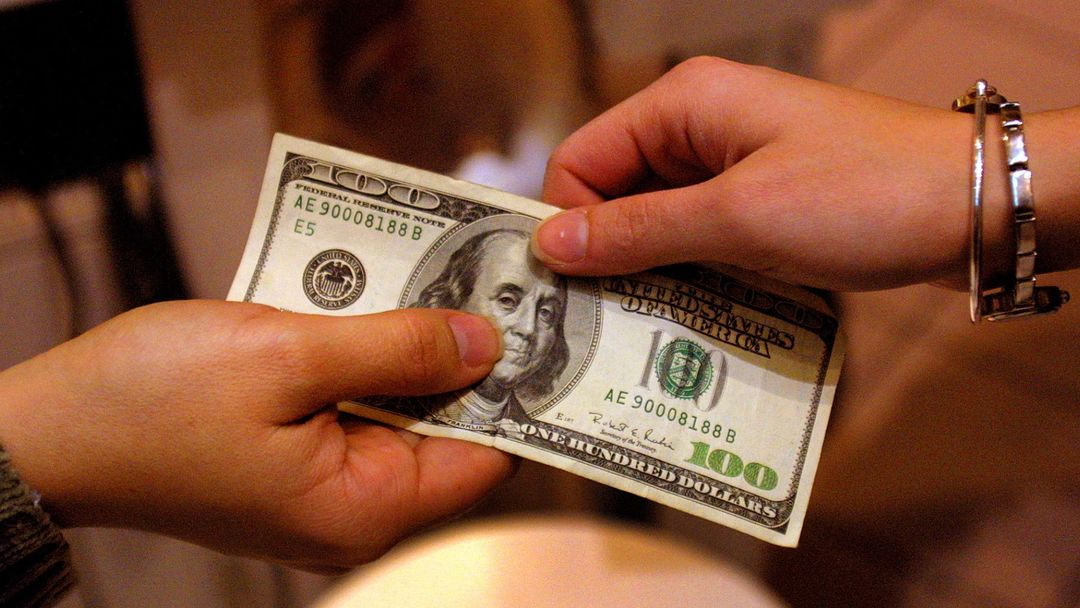 Nuevas leyes en 2026 incrementarán el salario mínimo en varios estados: ¿dónde aumentará más? | ViX