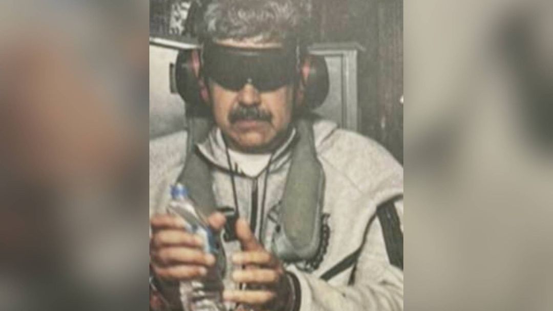 Primera imagen de Nicolás Maduro tras ser capturado por autoridades de EEUU en Venezuela | ViX