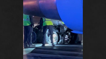 Los neumáticos de un avión explotan tras aterrizar en el aeropuerto de Atlanta