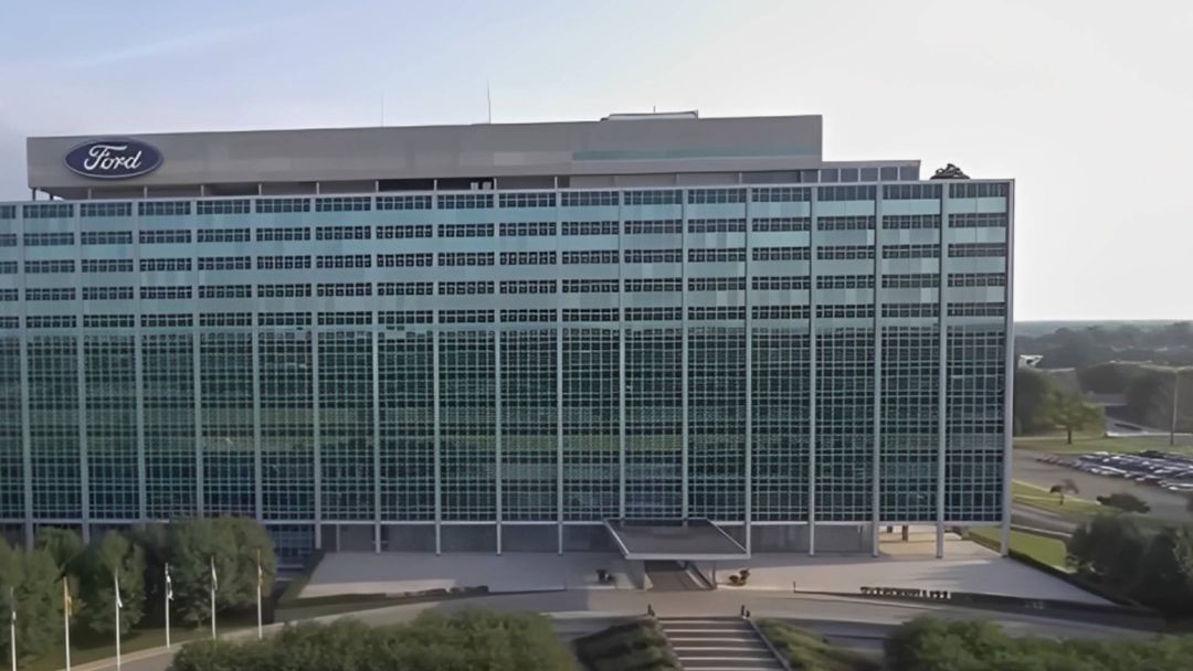 Planes económicos de Donald Trump y su visita a planta de Ford en Michigan | ViX