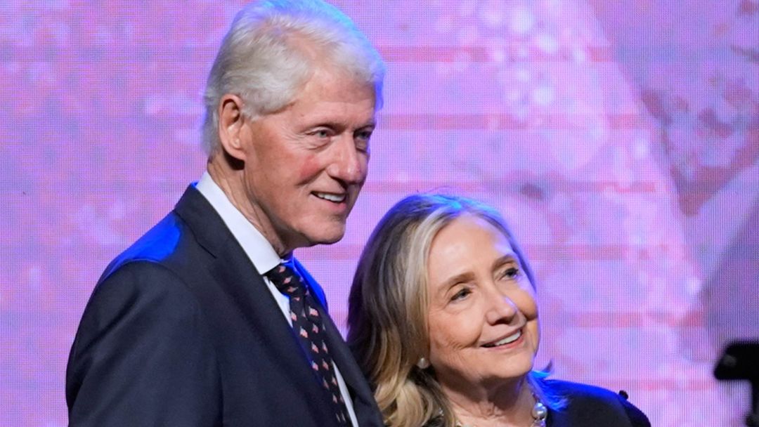 Bill y Hillary Clinton se niegan a declarar sobre el caso Epstein | ViX
