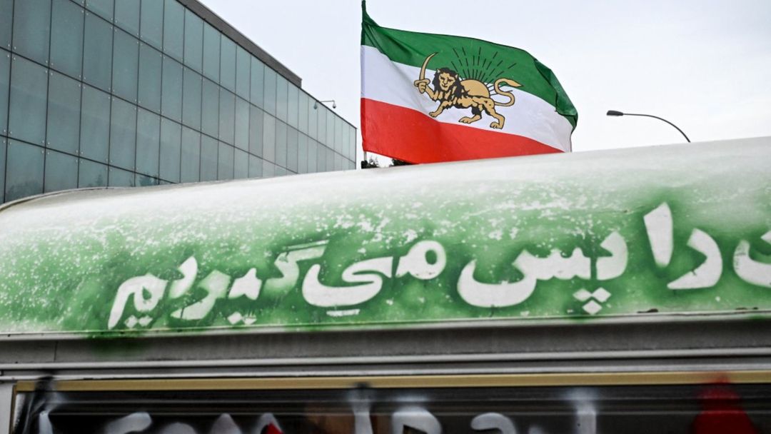 Tensión en Irán: comienzan juicios expresos y ejecuciones a manifestantes | ViX