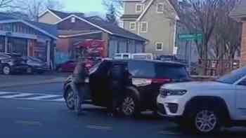 Hombre salió por comida y fue detenido por ICE, su hija de seis años quedó sola