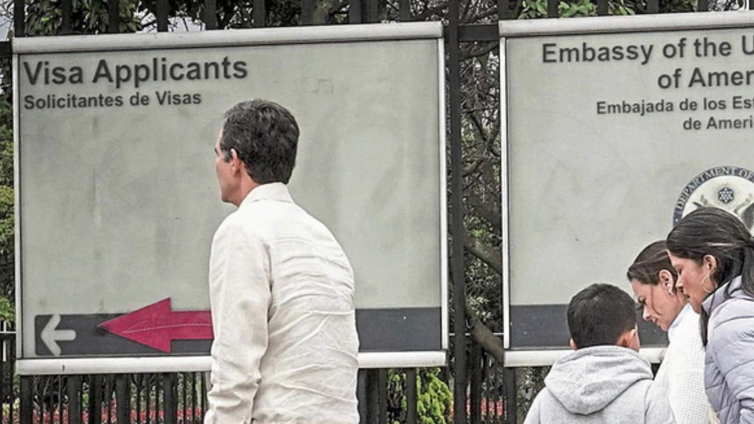 Lo que debes saber: Entra en vigor suspensión de visas en EEUU para inmigrantes de 75 países | ViX