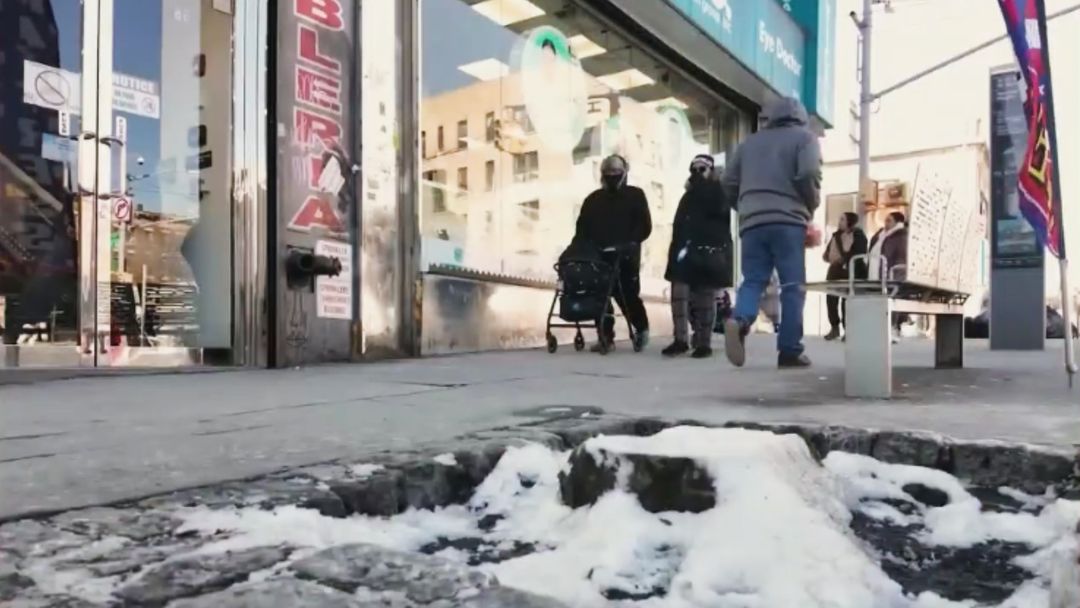 Autoridades de Nueva York declaran estado de emergencia por tormenta invernal extrema | ViX