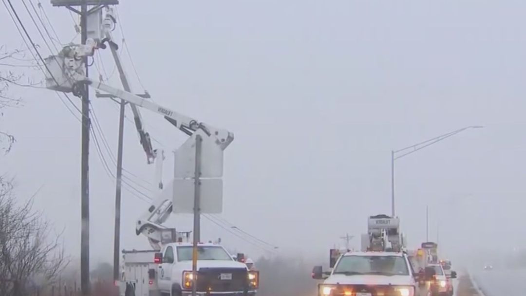 Tormenta invernal en Texas, EEUU: ¿Está preparada la red eléctrica para el hielo y frío? | ViX