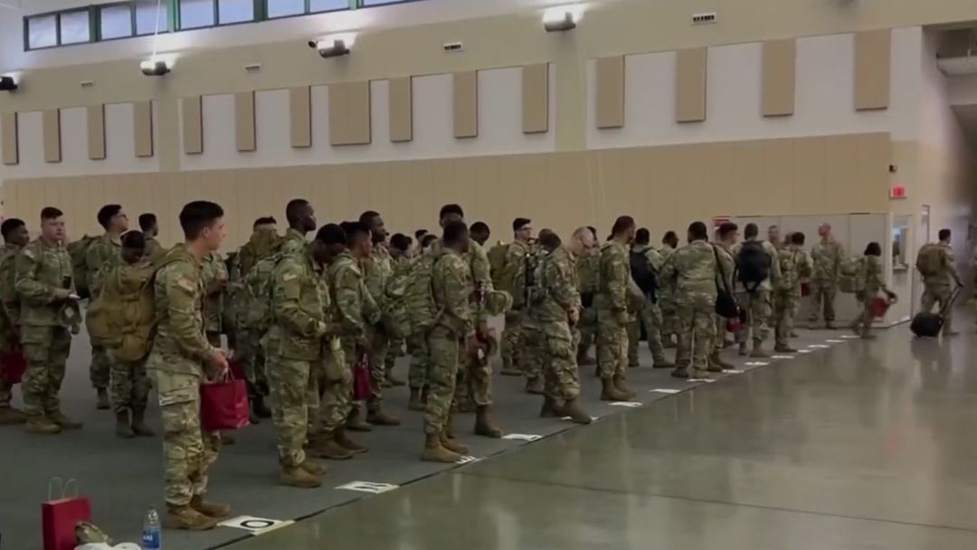 Gobierno Federal evalúa usar la Ley de Insurrección para contener protestas en Minneapolis | ViX